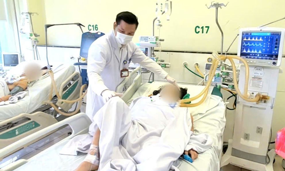 Người phụ nữ đột quỵ giữa đêm: 'Thủ phạm' là thói quen dùng thuốc gặp ở nhiều người Việt
