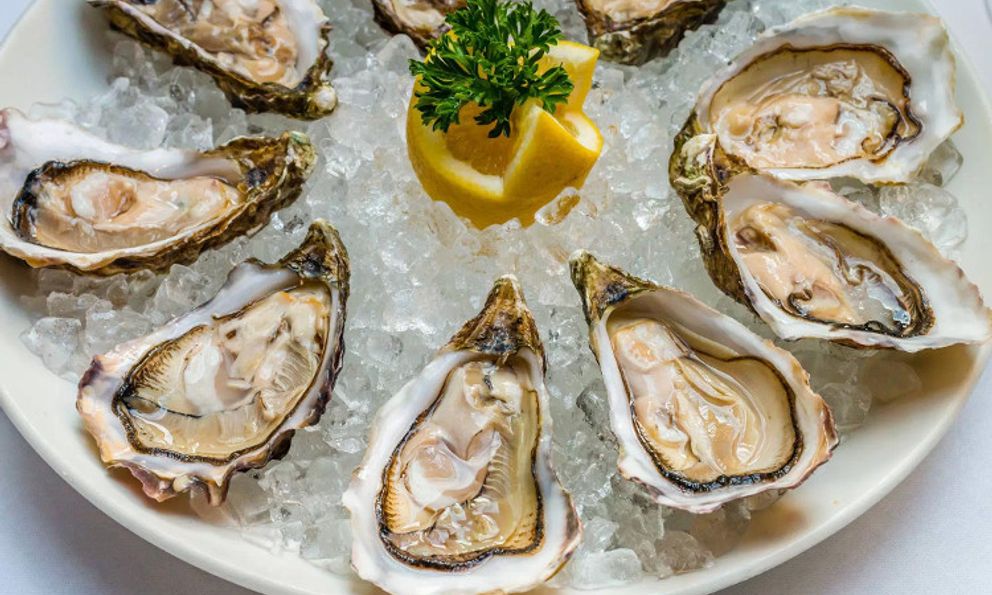 Cảnh báo từ chuyên gia chống độc: Ăn hải sản theo cách này, coi chừng hoại tử, tàn phế hoặc tử vong