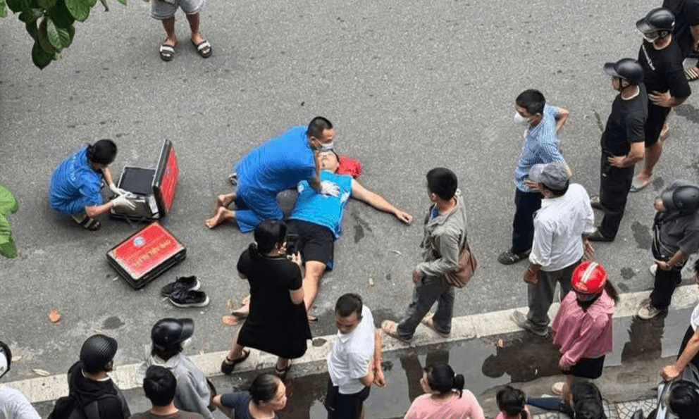 Từ câu chuyện bác sĩ cứu người trên phố 'gây bão' mạng: Điều xảy ra trong 4 phút ít ai ngờ