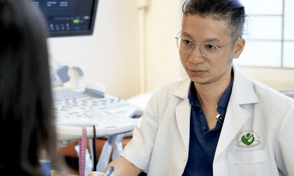 Lo ngại chồng 'có con ngoài luồng