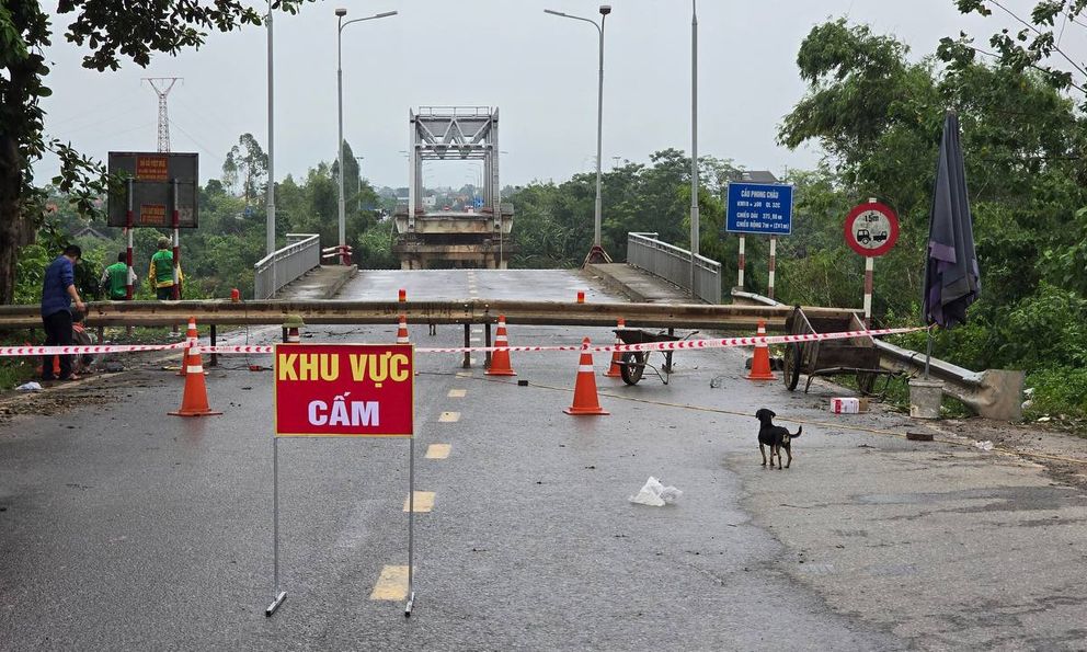 Toàn cảnh vụ sập cầu Phong Châu ở Phú Thọ: Nhiều nạn nhân vẫn mất tích, tạm dừng công tác cứu hộ do nước chảy xiết