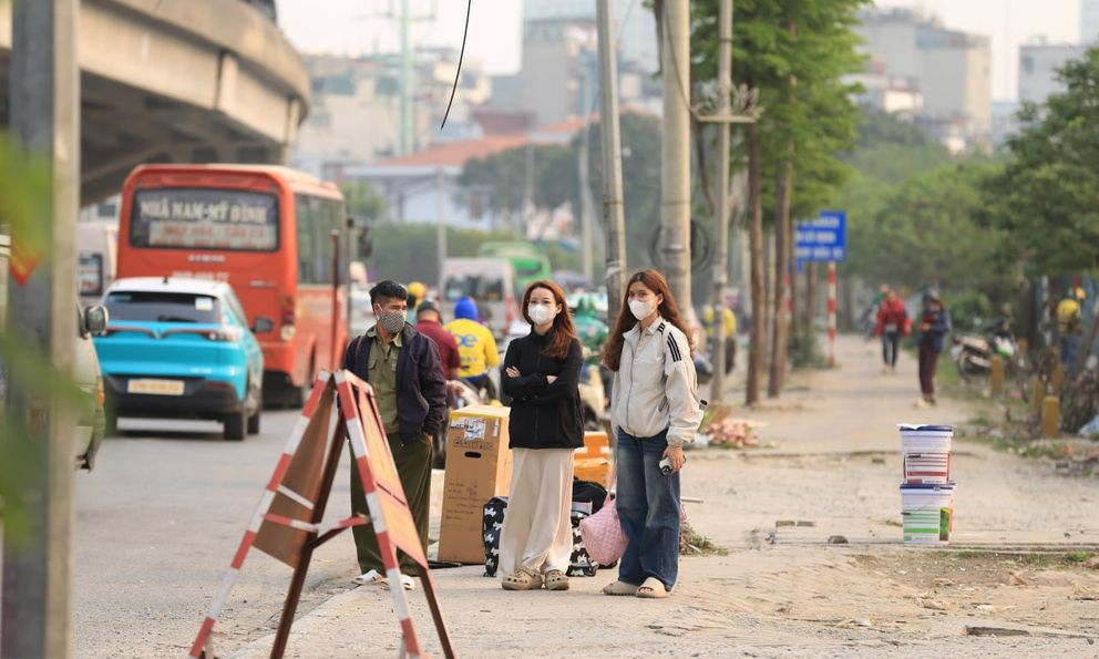 Ùn ùn về quê nghỉ lễ giỗ Tổ: Cô gái 22 tuổi xin sếp nghỉ nguyên buổi chiều để thoát cảnh chen chúc, tắc đường