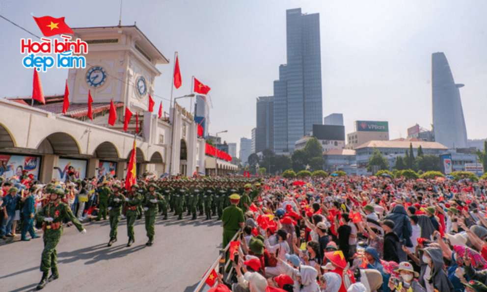Toàn cảnh lễ diễu binh, diễu hành ngày 30/4 tại TP.HCM: Từng khoảnh khắc đều đáng nhớ!