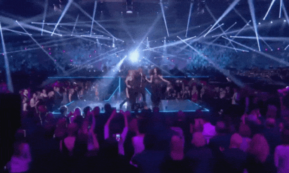 Nóng: 1 sao nam đình đám quốc tế huỷ show tại Việt Nam sát giờ G, lý do y hệt Ariana Grande năm xưa