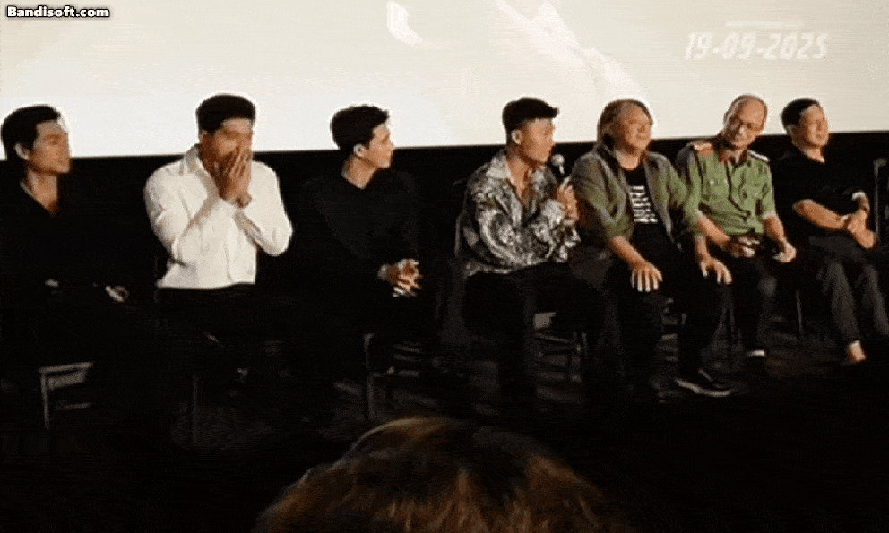 Việt Nam có 1 mỹ nhân chỉ cao 1m55 mà dám làm tiếp viên hàng không, biết lý do không ai cãi nổi