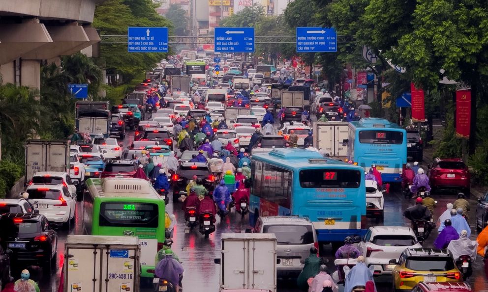 Cảnh tượng ở Hà Nội sáng 14/10