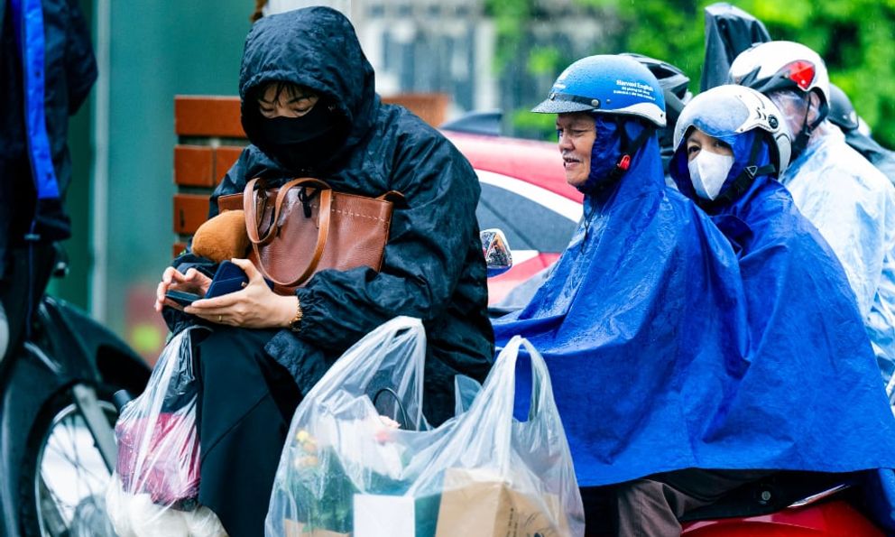 Hà Nội thật khác trong ngày rét nhất từ đầu Đông