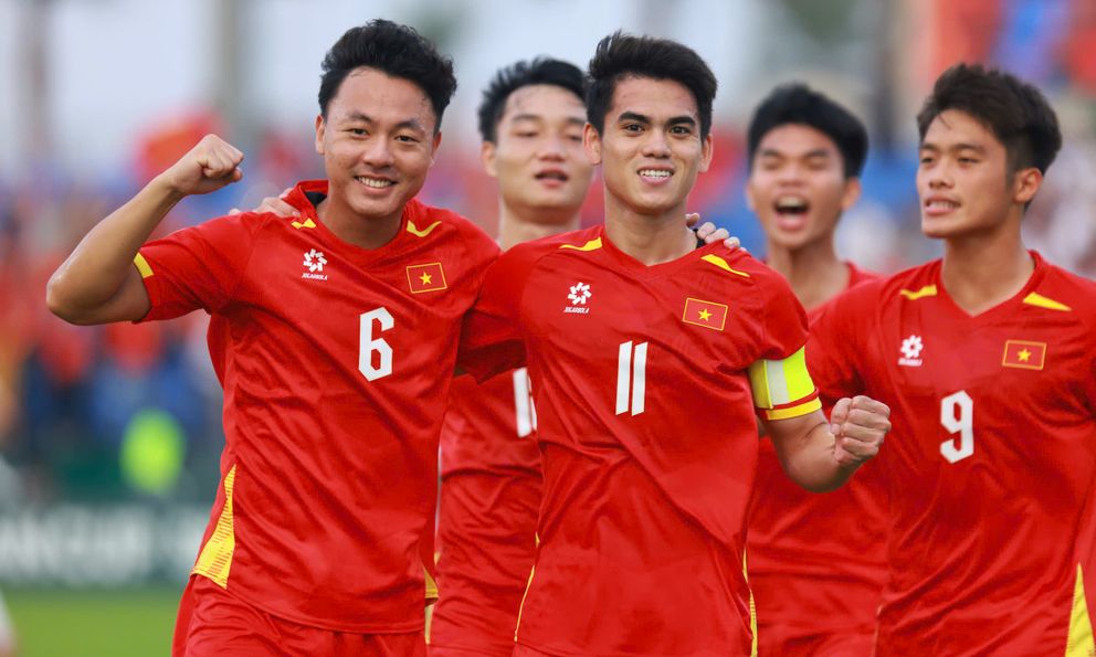U23 Việt Nam thắng nghẹt thở U23 Kyrgyzstan, mở toang cánh cửa vào tứ kết U23 châu Á