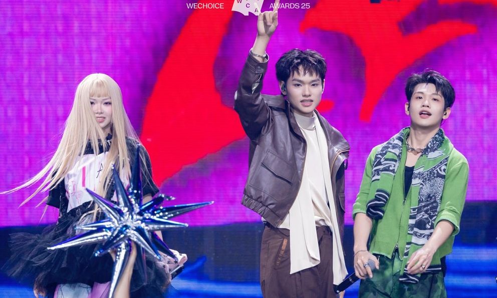 Đội hình Anh Trai - Em Xinh hot nhất “phá đảo” Gala WeChoice Awards 2025: Hát hay nhảy đẹp, visual quá “peak”!