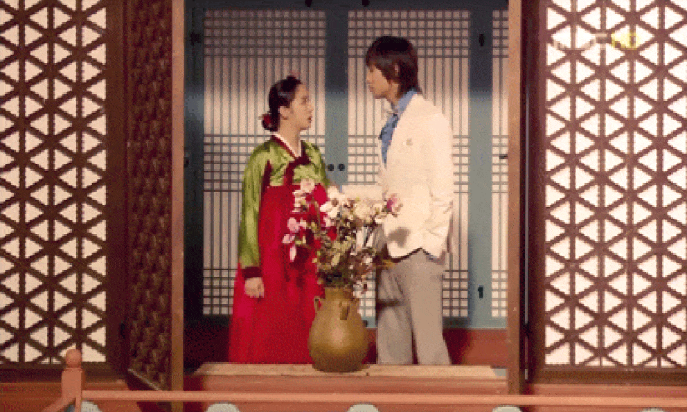 Phim Hàn duy nhất được coi là chuẩn mực hoàng gia đi trước thời đại, 20 năm sau xem lại vẫn thấy sang