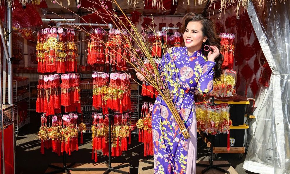 Hoa hậu Kim Hồng đón Tết Việt trên đất Mỹ