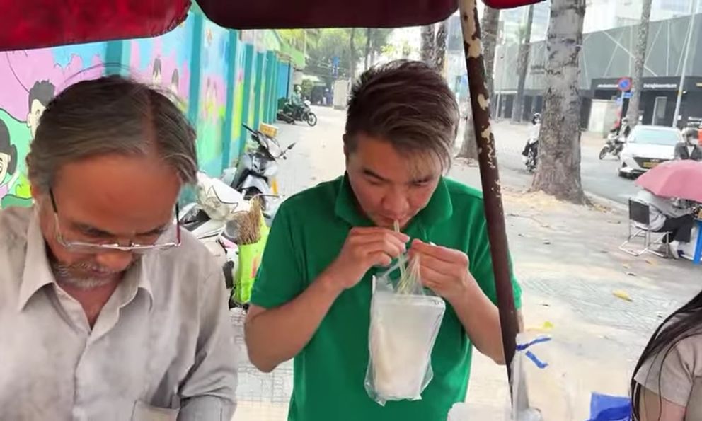 Đàm Vĩnh Hưng đi mua 2 ly nước 40 nghìn mà đòi trả hẳn 4 triệu và lý do phía sau