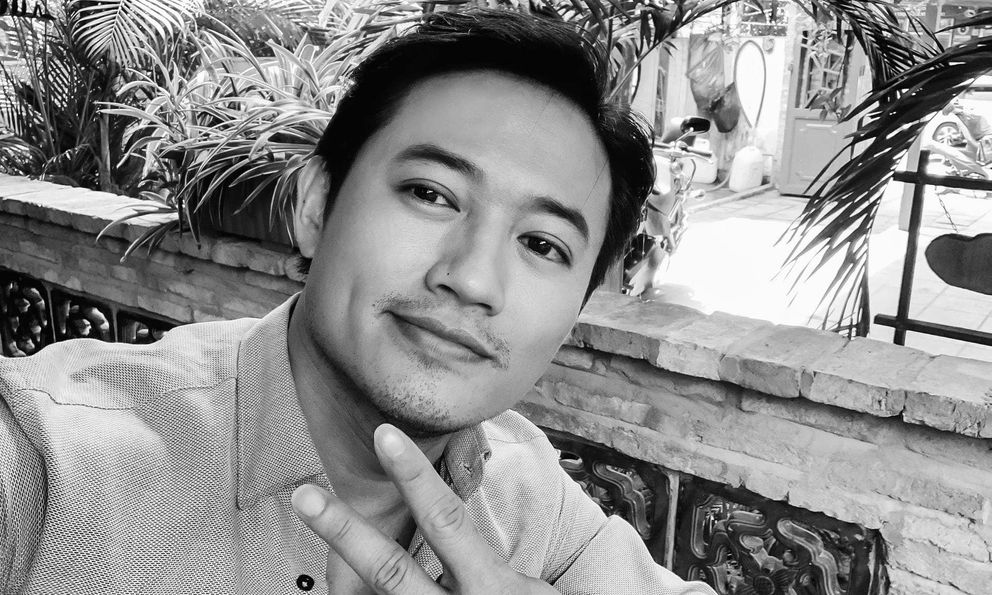 Trấn Thành tiễn biệt Quý Bình: “Sự ra đi đột ngột của anh nhắc chúng ta nên bớt cay nghiệt với nhau”