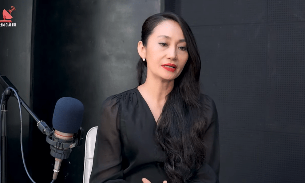 Nữ NSƯT nổi tiếng thẳng thắn nhắc nhở Quỳnh Lương về thái độ làm việc trên phim trường