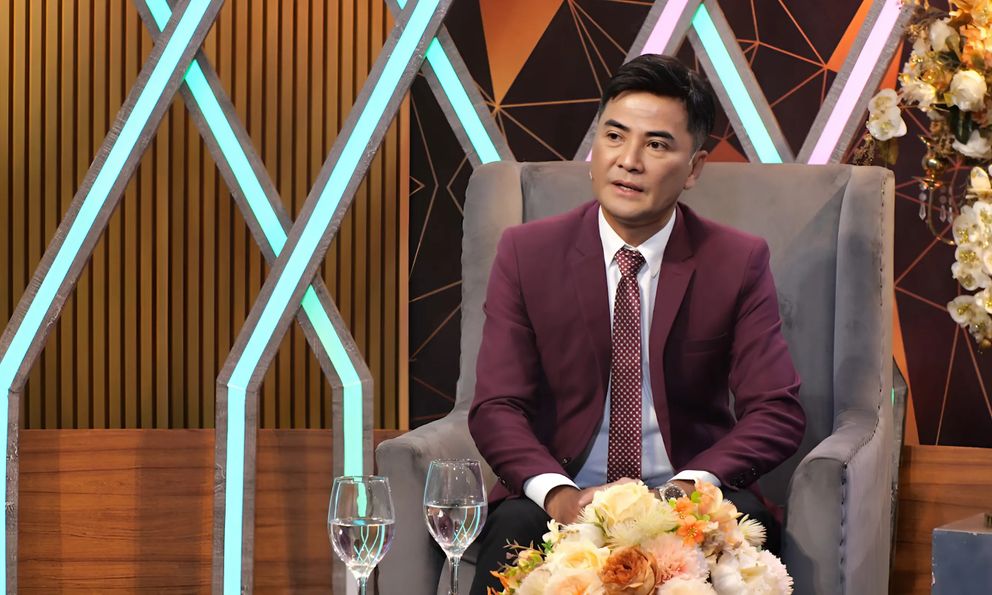 Nam ca sĩ Việt nổi tiếng một thời: “Vợ tôi có vị trí riêng và những cô bạn gái có vị trí riêng”