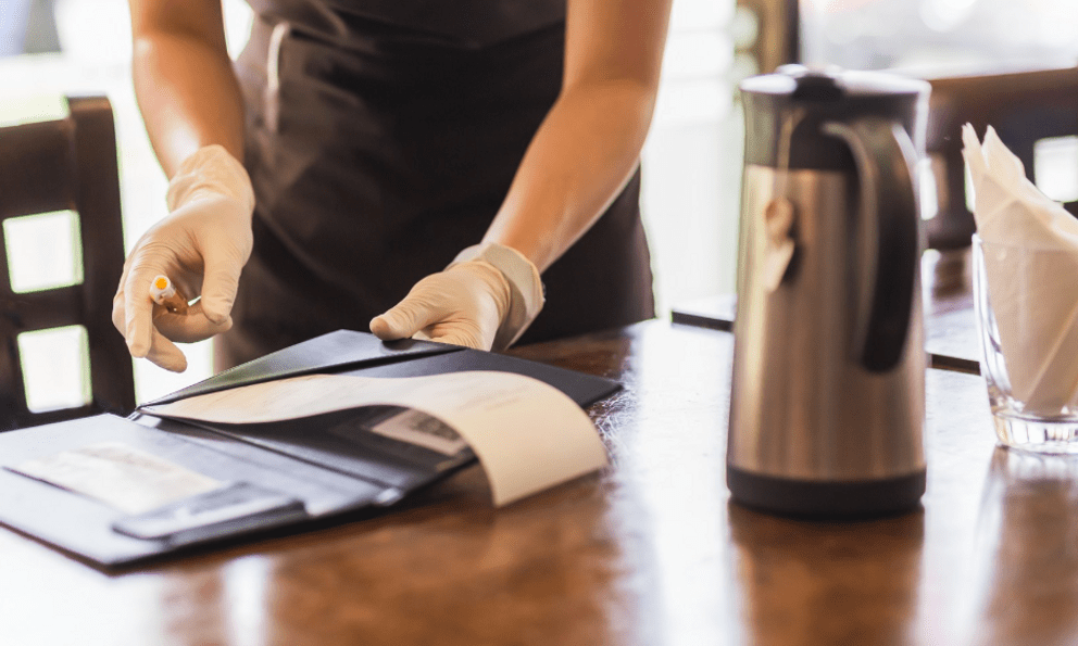 Thứ hầu như ai cũng lấy khi mua hàng: Thực hư chuyện chỉ cầm 10 giây đã hấp thụ hóa chất cực độc?