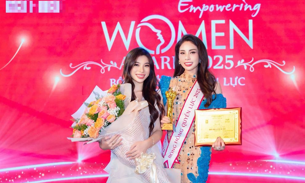 Diễn viên điện ảnh Lý Hương được vinh danh giải thưởng “Bông hồng quyền lực”