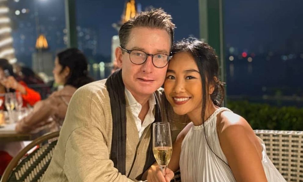 Nữ ca sĩ Việt hủy hôn vào phút chót, giờ lấy chồng Tây, được chồng đối xử ra sao?