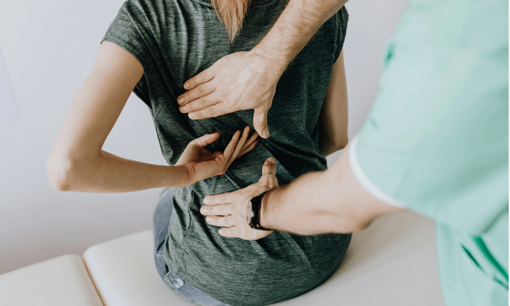 Người trẻ 20 tuổi mà xương khớp như 'người già': Bác sĩ nói đa số đều có 4 đặc điểm, sửa ngay còn kịp
