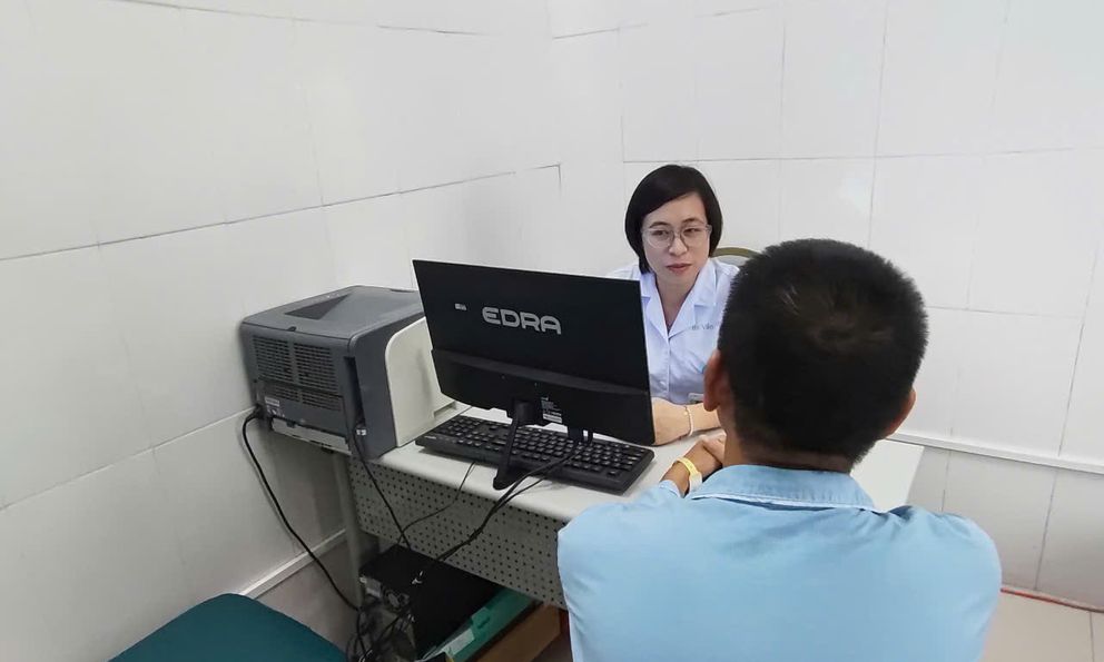 Sau nhiều lần nghe vợ phàn nàn 1 chuyện, kỹ sư 42 tuổi bất ngờ phải nhập viện tâm thần