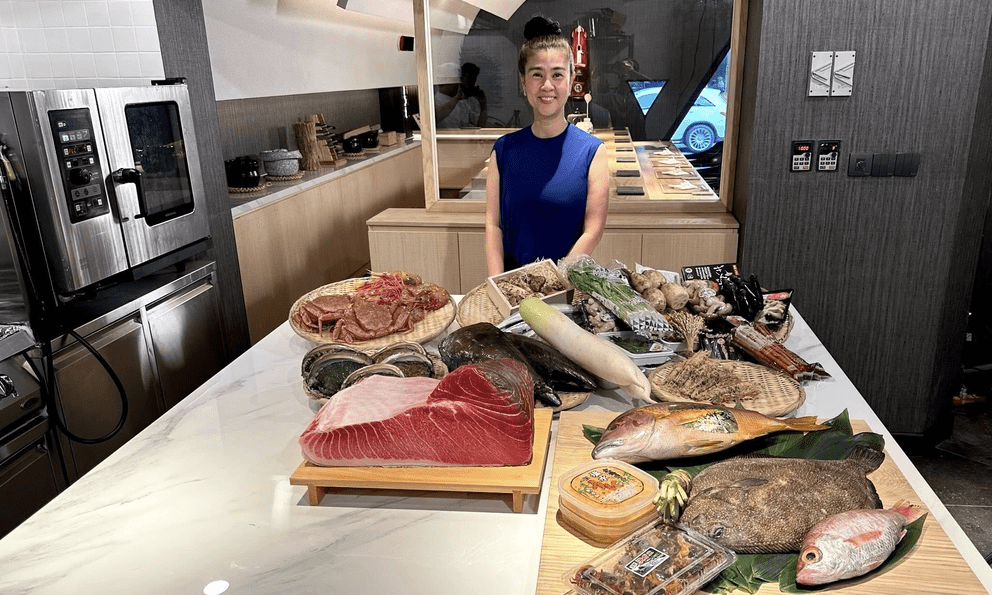 Diễn viên Việt ly hôn đại gia ngàn tỷ, phải đi bày mâm cúng cô hồn thuê, giờ sở hữu 2 nhà hàng sang trọng