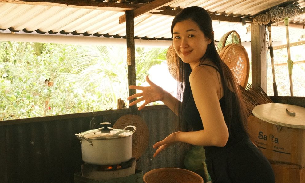 Á hậu Việt không cưới, sinh con với nam diễn viên 1 đời vợ, ở 12 năm rồi chia tay, cuộc sống ra sao?