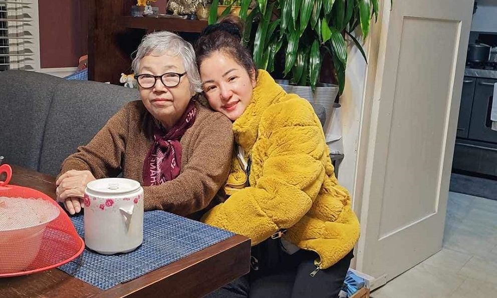 Nữ nghệ sĩ U50 sở hữu 3 biệt thự triệu đô ở Mỹ, 1 nhà ở Việt Nam, làm mẹ đơn thân sau biến cố hôn nhân