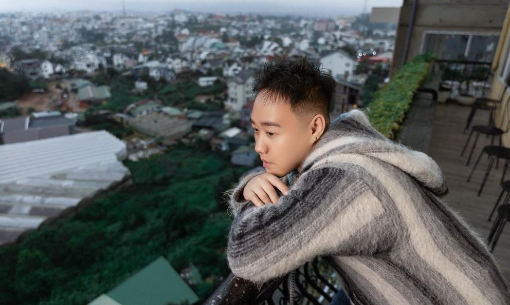 Nam ca sĩ sở hữu nhiều nhà, có mối tình kéo dài chỉ 10 ngày, U40 chưa vợ con