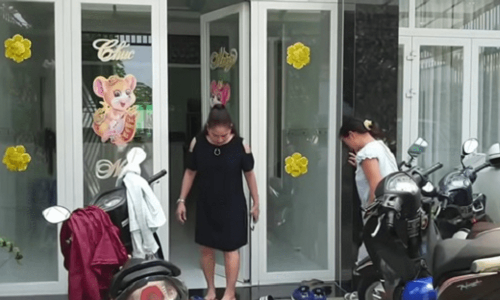 Nữ NSƯT “sợ khổ vì đa tình nên mới có hôn nhân hạnh phúc”: U60 mua 4 căn nhà nhờ hát cải lương