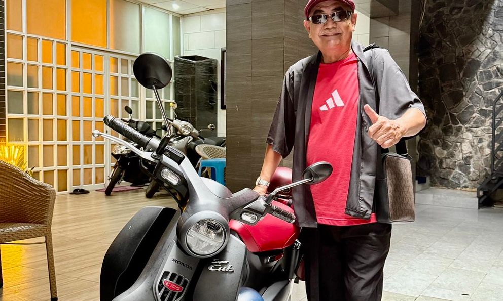 Cuộc sống vợ chồng son của nam NSND kết hôn ở tuổi U70, vợ kém 3 con giáp