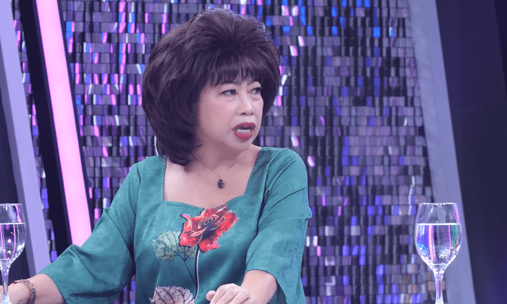 Nữ diễn viên 50 tuổi vẫn ngủ đất: “Người ta chê tôi lên tivi sao xấu hoắc”