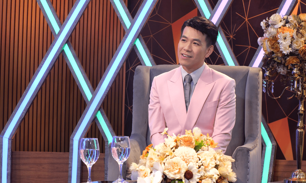 Nam ca sĩ 43 tuổi vẫn chưa cưới vợ nói thẳng: Đang hạnh phúc, chứ không sợ yêu.