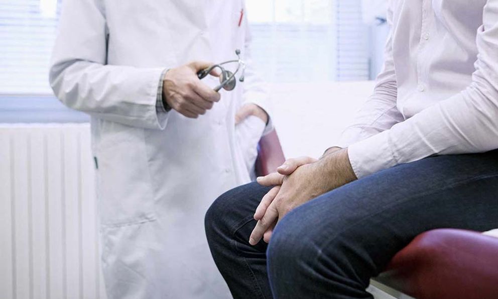 Một lần duy nhất thử “cảm giác mới lạ”, người đàn ông ngã quỵ khi nhận tin nhiễm HIV