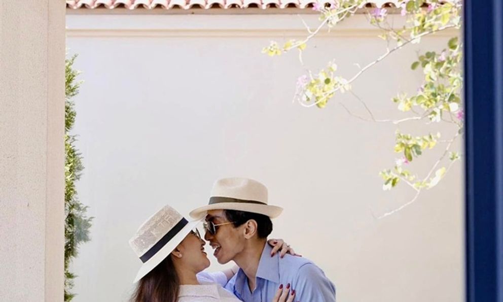 Hôn nhân của cặp cô trò nghệ sĩ: Vợ là viện trưởng hơn chồng 11 tuổi, chia tay nhiều lần vẫn quay lại