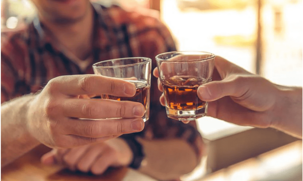 Sau khi uống rượu bia, hãy nhớ “2 nên – 5 không”: Gan và cả cơ thể cảm ơn bạn rất nhiều!