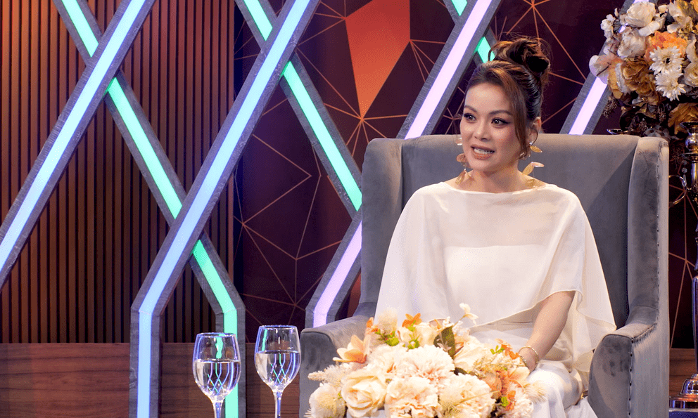 Nữ ca sĩ Việt nói về 15 năm hôn nhân: “Tôi tự hỏi quyết định lấy chồng của mình có phải là sai không?”