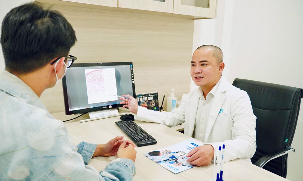 Vợ chồng rủ nhau “đổi gió” dịp nghỉ lễ, cái kết phải vào viện cấp cứu