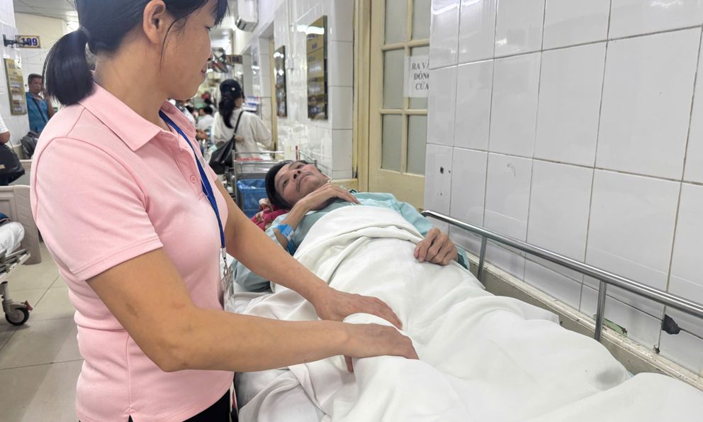 Tai nạn bất ngờ đẩy gia đình nghèo vào đường cùng: 