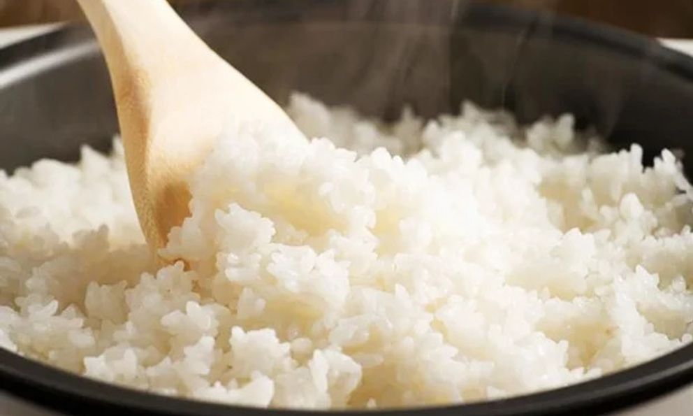 3 thói quen xấu khi ăn cơm cần bỏ ngay: Gặp ở nhiều người Việt