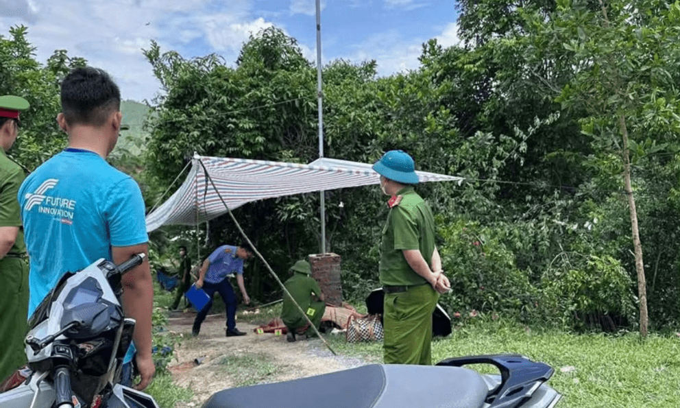 Điều tra vụ anh trai chém vợ chồng em ruột thương vong