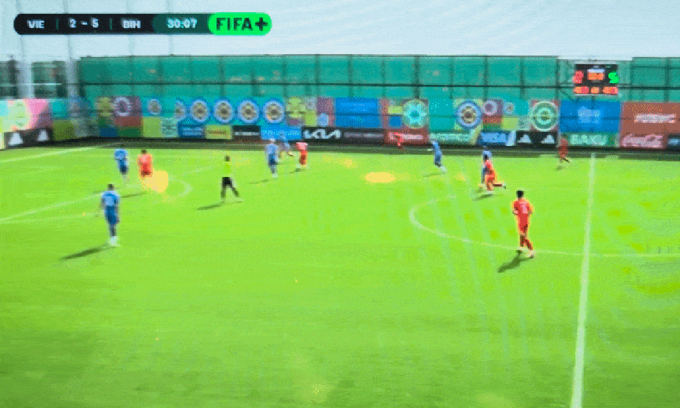 Tuyển Việt Nam thi đấu kiên cường trước đối thủ châu Âu, ghi 3 bàn thắng trong ngày ra quân World Cup