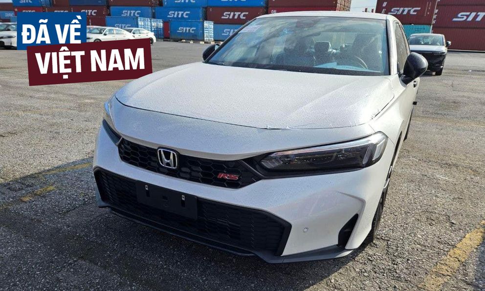 Lô Honda Civic 2024 cập cảng Việt Nam, chờ ra mắt tháng này: Thiết kế mới, có điểm khác bản Thái, thêm hybrid đấu Altis