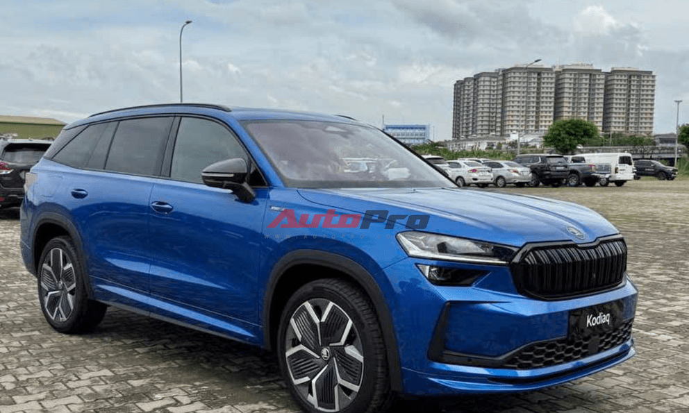 Tóm gọn Skoda Kodiaq đời mới sắp ra mắt tại VMS 2024: Động cơ mạnh hơn, hai màn hình lớn, có ADAS, cạnh tranh Santa Fe