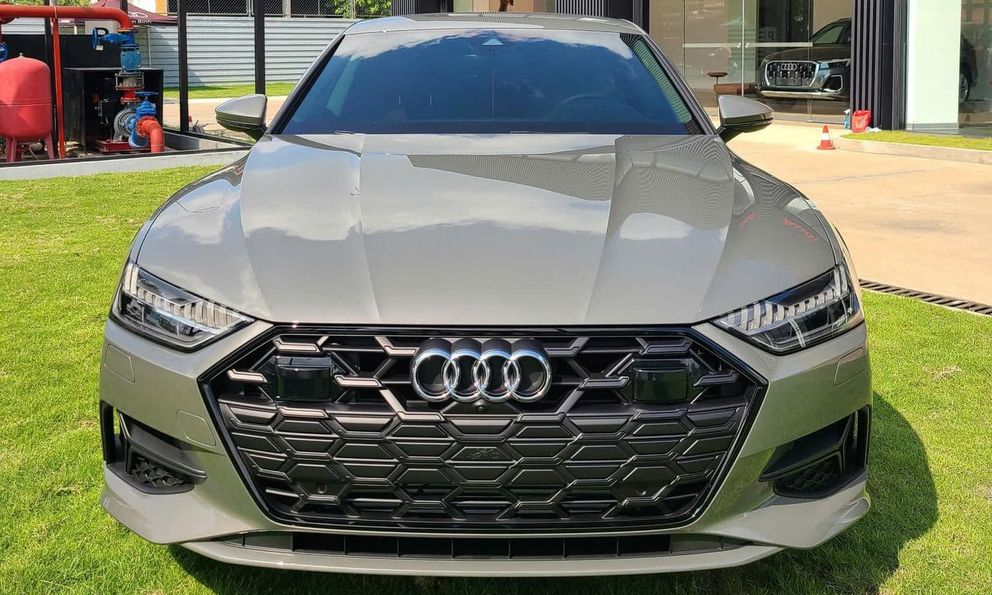 Audi A7 Sportback 2024 về đại lý: Giá tham khảo 2,99 tỷ, xấp xỉ E 300, có đèn Matrix, loa B&O, động cơ nhỏ hơn, bỏ AWD