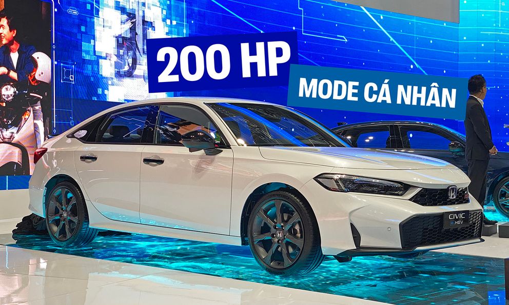 Bộ 3 xe hybrid ra mắt tại VMS 2024: Giá trên dưới 1 tỷ, Camry đổi pin công nghệ mới, Civic thêm chế độ lái như xe Âu