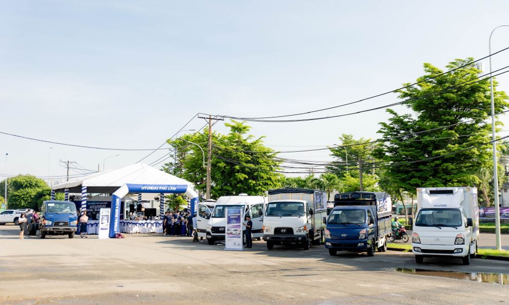 Hyundai Solati mới lần đầu ‘chạy show’ lái thử khắp cả nước, thách thức Ford Transit