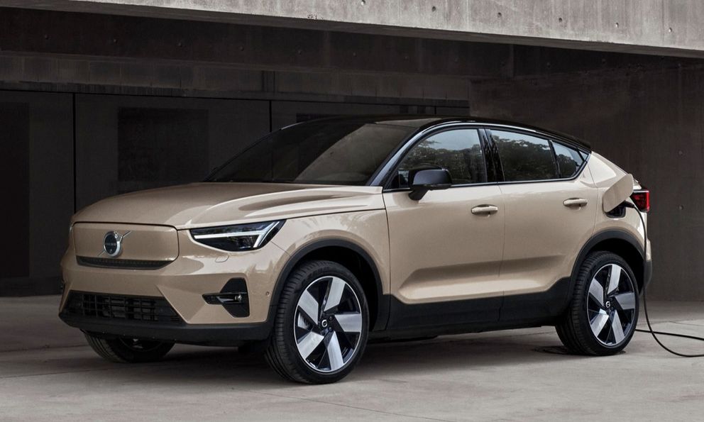 Loạt xe ra mắt tháng 11: Volvo EC40 lần đầu đến Việt Nam, Almera 'lợi hại' hơn với ADAS và nhiều mẫu xe nữa chờ bứt phá