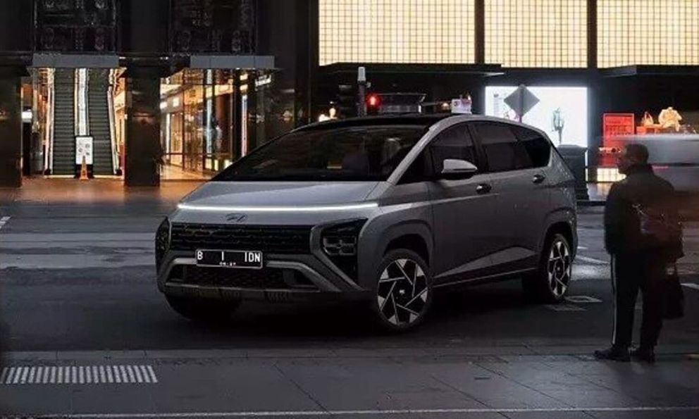 Hyundai Stargazer 2025 lộ diện trên đường: Đầu xe sẽ thay đổi lớn, đèn hậu mới, dễ ra mắt năm nay cạnh tranh Xpander
