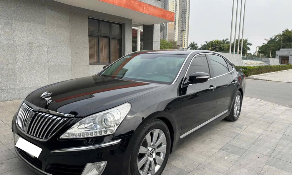 Xe sang Hyundai từng cạnh tranh 7-Series, S-Class rao bán chưa đến 700 triệu đồng sau 14 năm: Dùng máy V8, người bán vẫn khẳng định 'tiêu hao ít nhiên liệu'