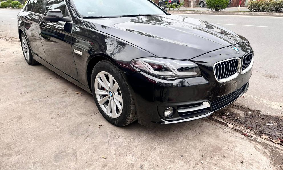 Rao bán BMW 520i 2010 giá hơn 400 triệu đồng, người bán chia sẻ: Xe 'cuỗm' hơn 100 triệu tiền bảo dưỡng nhưng 'hết lực nên bán'